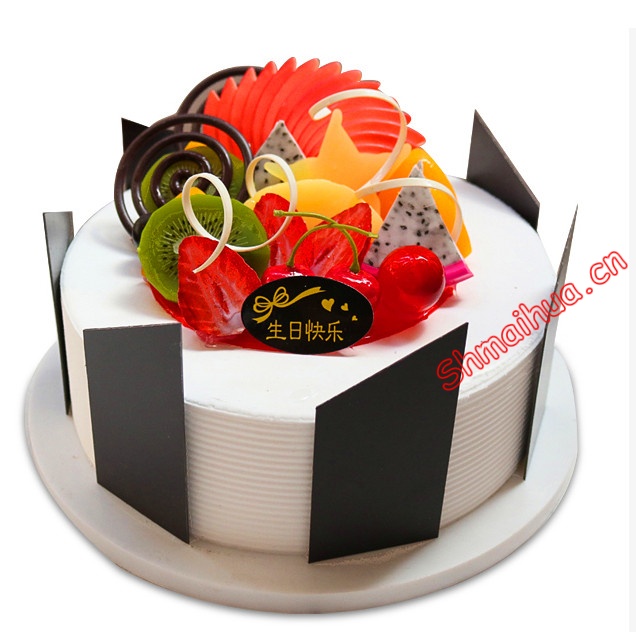 衷心祝福-8寸/2磅  圆形水果蛋糕，时候水果点缀，巧克力片装饰